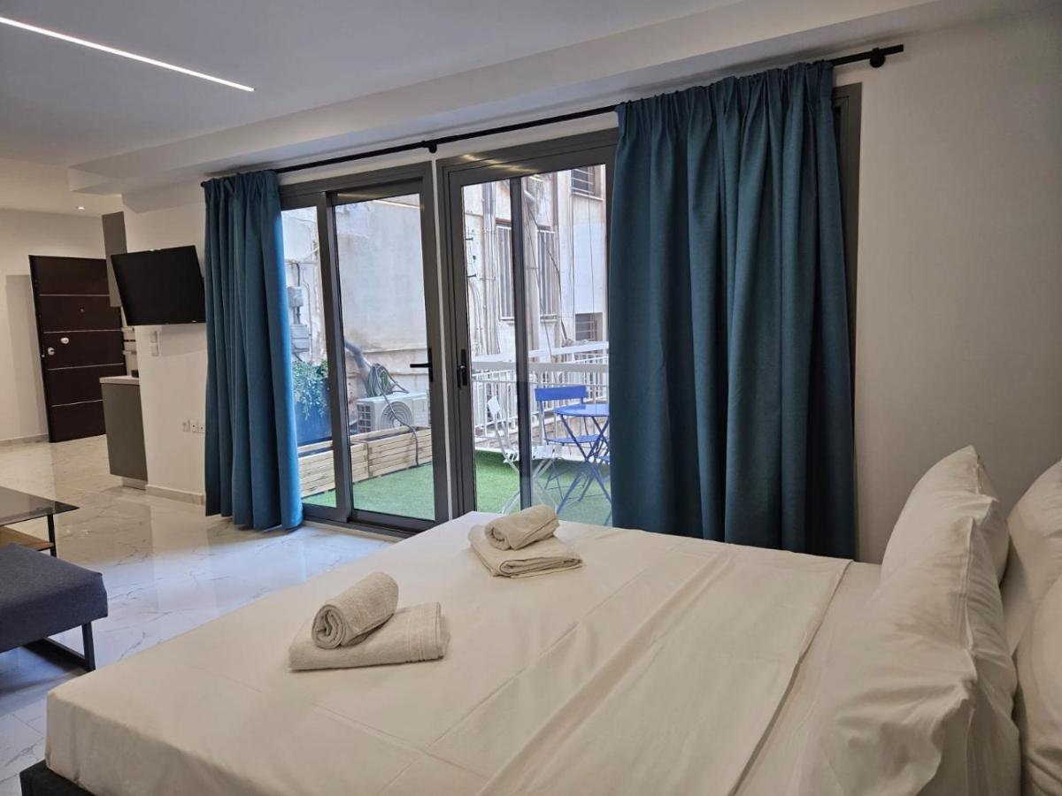 Nikis 20 Suites Athen Exterior foto